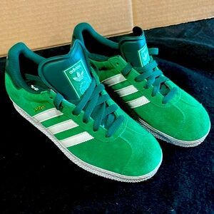 Adidas Gazelle size 5 men’s